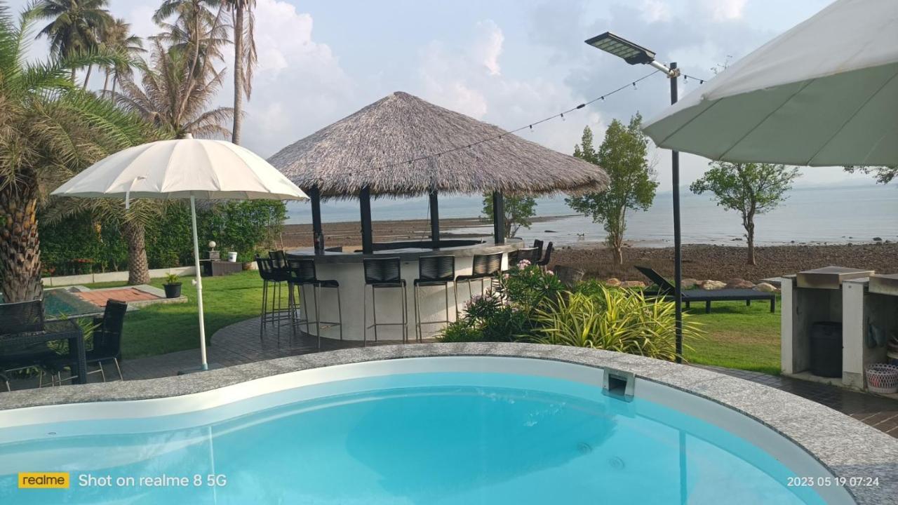Ganze Villa Beachfront-Pool-Villa-Apartment Koh Chang Esterno foto