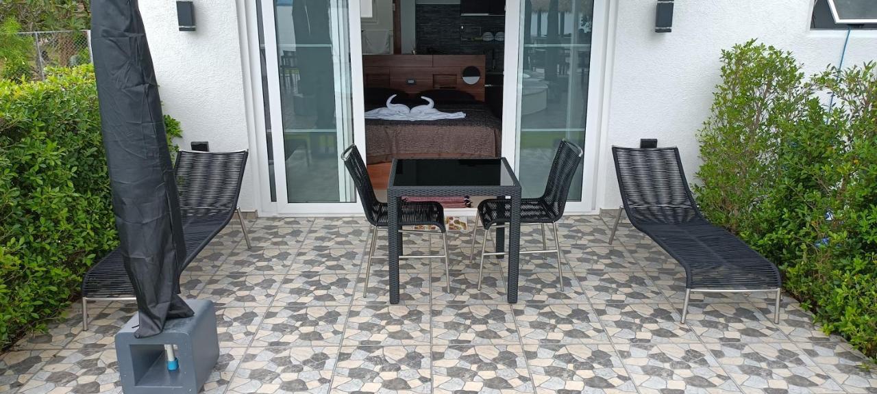 Ganze Villa Beachfront-Pool-Villa-Apartment Koh Chang Esterno foto